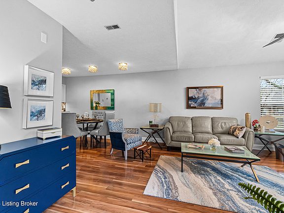 2nd image of 3018 Parkstone Ct