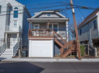 22 Cornwall St, Highlands, NJ 07732