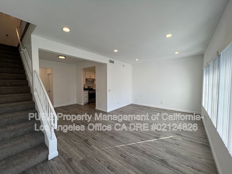1st image of 1122 W 166th St #5