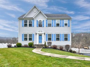 642 Scenic Ridge Dr, Venetia, PA 15367