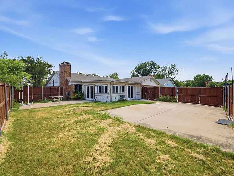 2813 Countess Dr — Photo 28