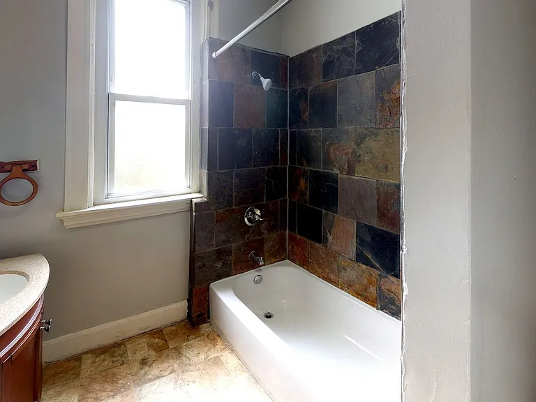 229 Atkinson St #1 — Photo 7