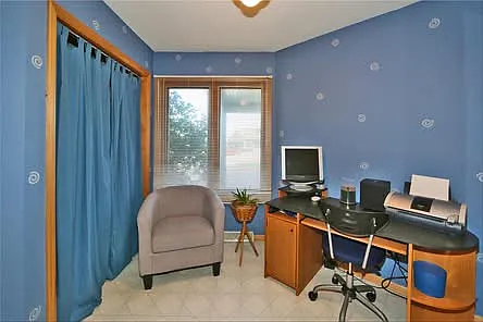 8601 Camelot Trce — Photo 20