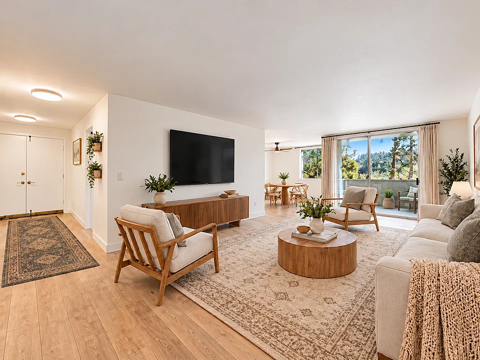 Spacious Living in the Heart of Sherman Oaks