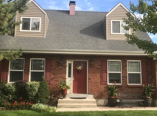 1041 E Pineridge Rd, Sandy, UT 84094