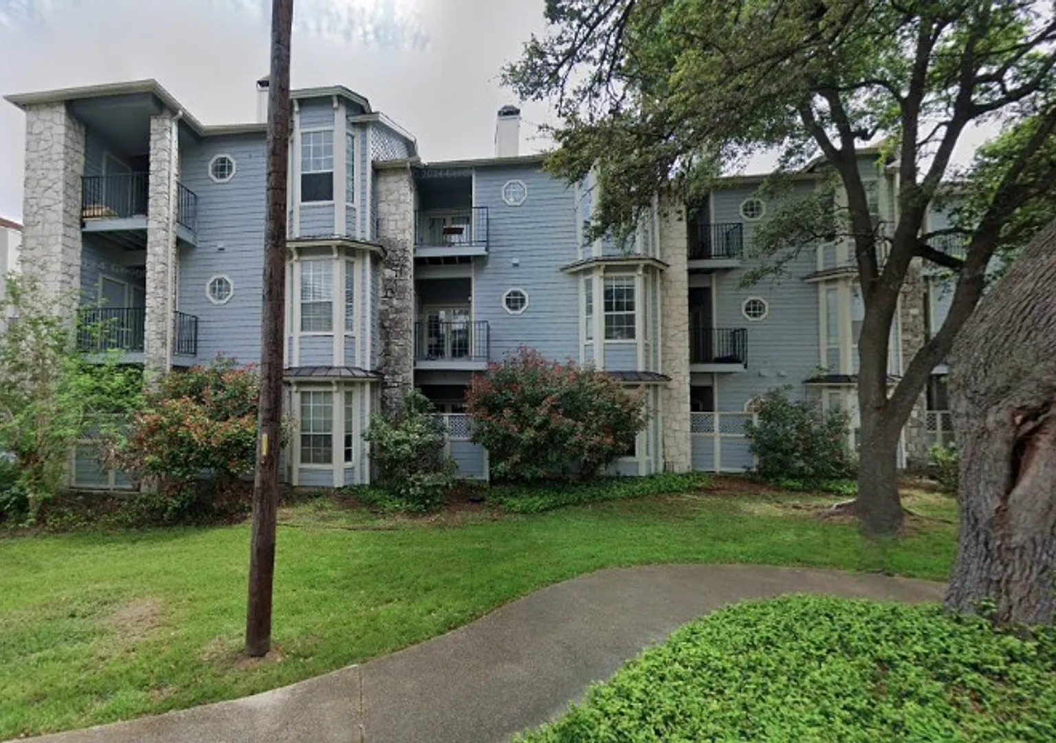 3111 Tom Green St — Photo 1