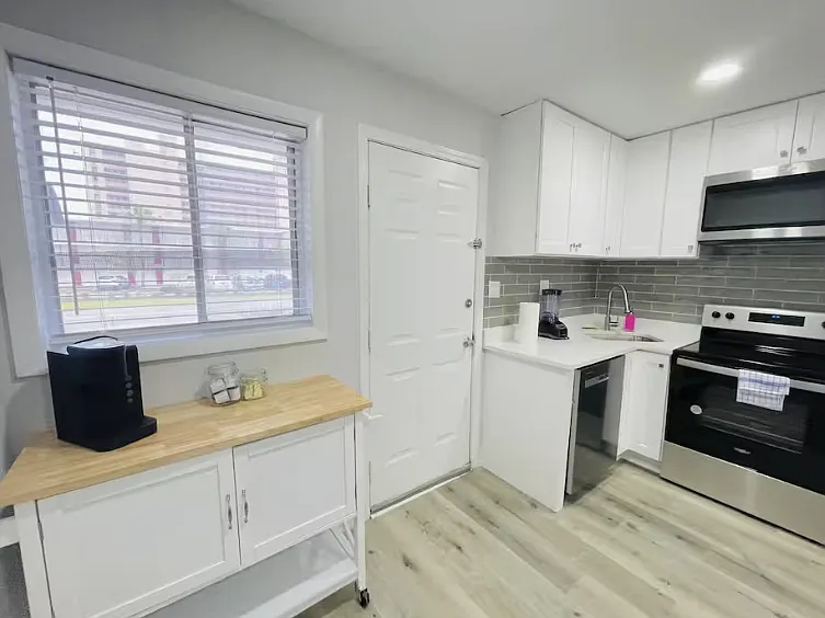 2200 Cassandra Ln #12 — Photo 9