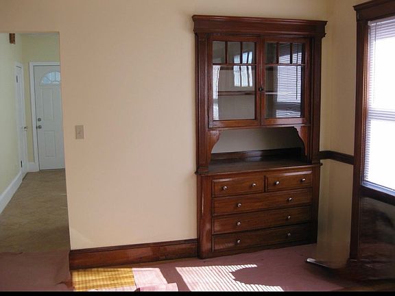 5th image of 33 Keenan St #1