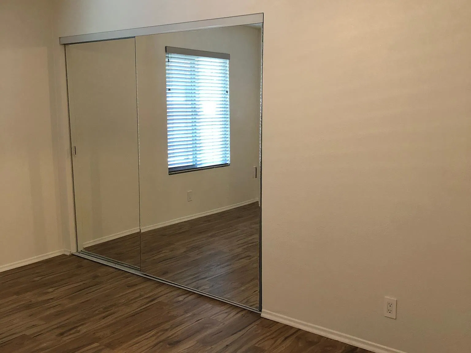 7621 Volga Dr — Photo 4