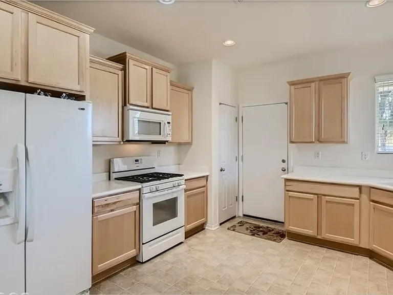 5826 Crossfield Ave — Photo 8
