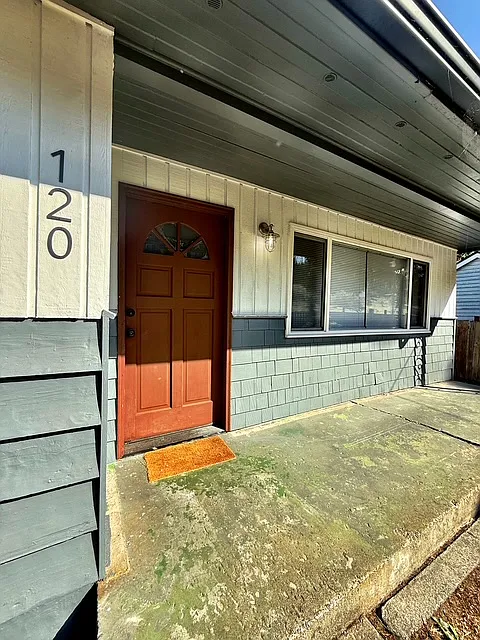 120 N Cambrian Ave