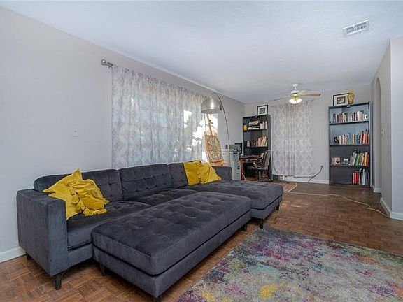 4th image of 22074 Hernando Ave