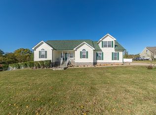 2259 Chester Harris Rd, Woodlawn, TN 37191