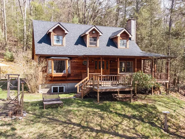 88 Kennel Road, Cuddebackville, NY 12729