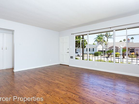 4th image of 3616 Jewell St