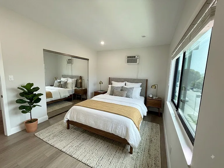 3654 S Centinela Ave #6 — Photo 6
