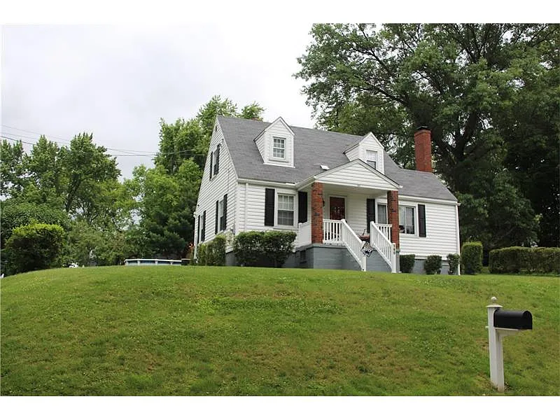180 Perryvista Ave photo 1