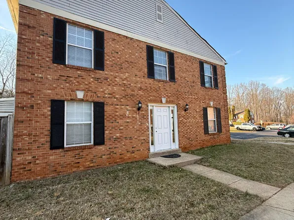 4755 S Park Ct, Woodbridge, VA 22193