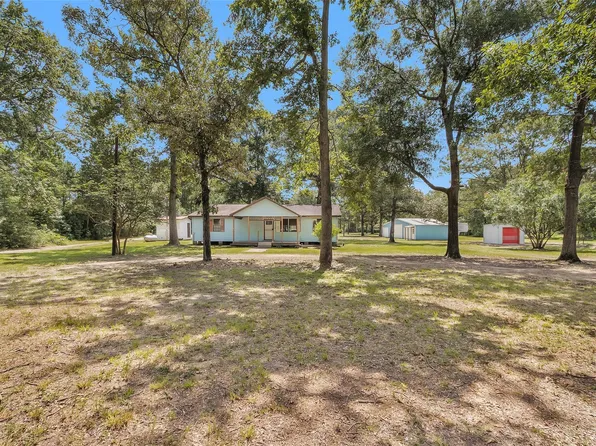 7576 Greenwood Dr, Cleveland, TX 77328