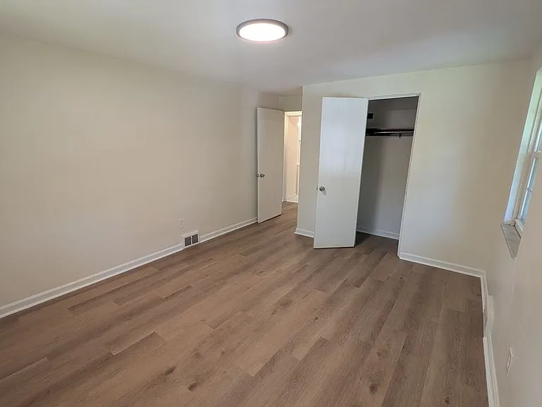 8074 Lincoln Rd — Photo 11