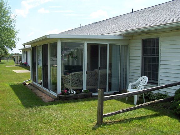 2nd image of 914 Avalon Dr