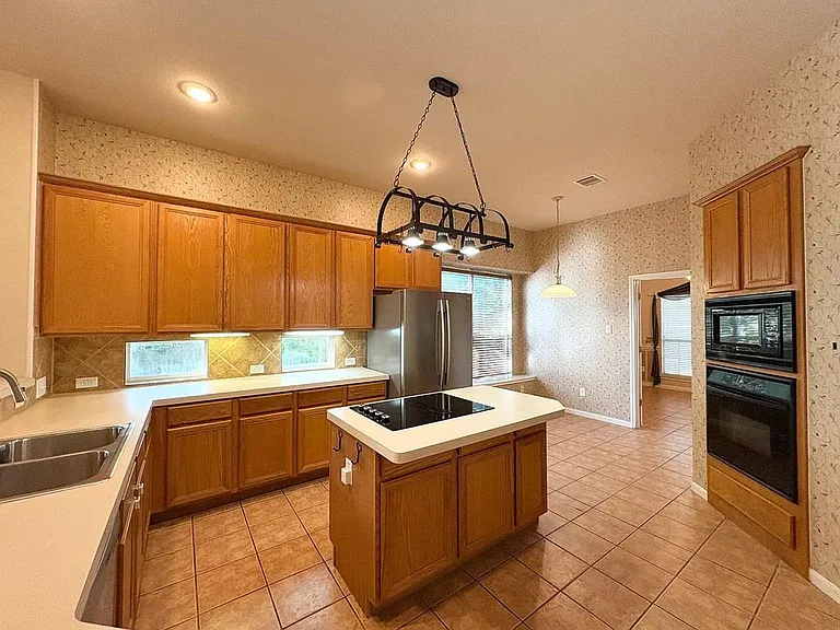 1837 Maize Bend Dr — Photo 3
