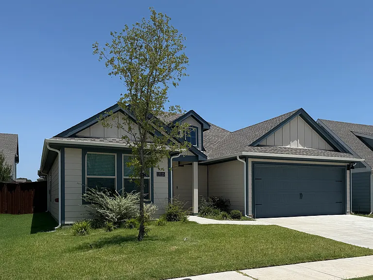 13125 Quentin Dr — Photo 2
