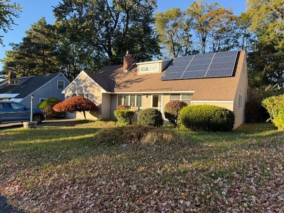 27 Knob Hill Rd