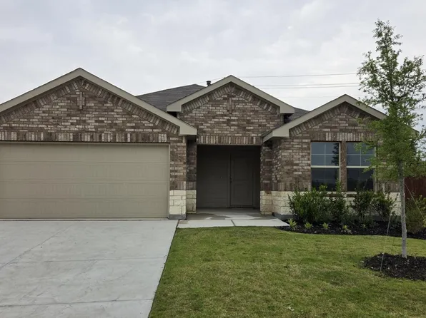 9401 Mint Hill Dr, Fort Worth, TX 76108