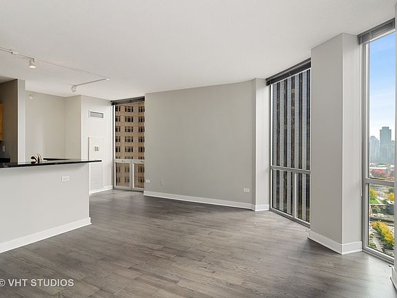 3rd image of 222 N Columbus Dr APT 1902