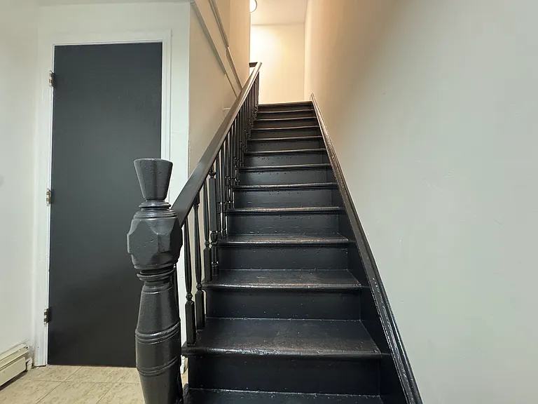 199 Greenkill Ave #2 — Photo 3