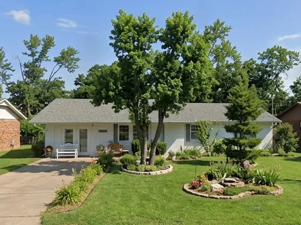 1001 SE 11th St, Bentonville, AR 72712