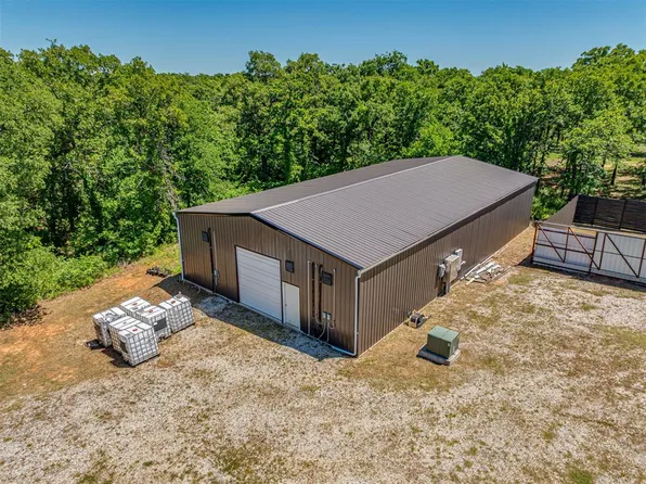 22085 Melissa Ln, Harrah, OK 73045