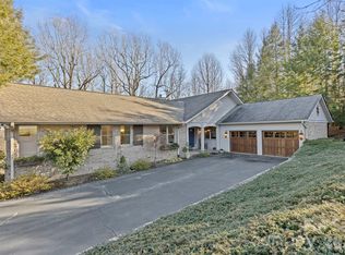 103 Bellshire Dr, Flat Rock, NC 28731