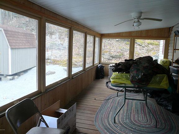 2nd image of 411 Shohola Ln
