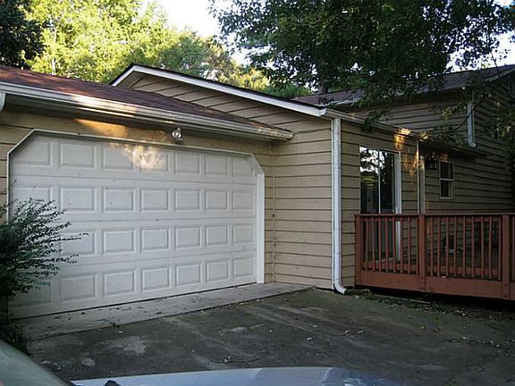 3rd image of 545 Jaywood Dr