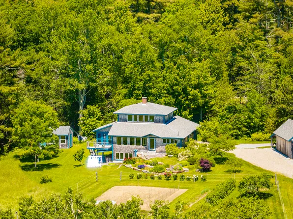 90 Salamander Road, Lincolnville, ME 04849