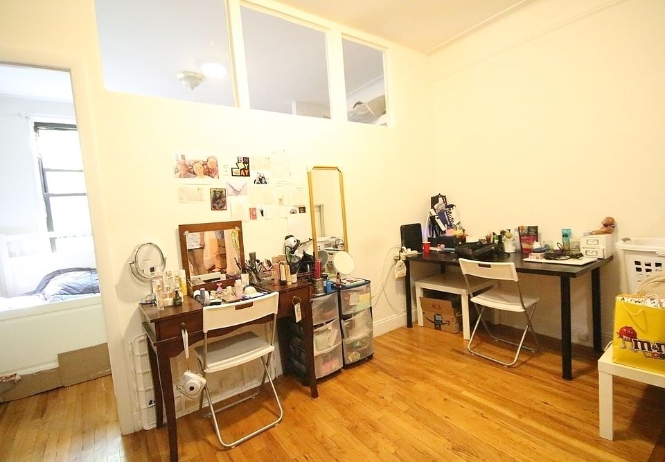 1st image of 210 E 38th St #4CC