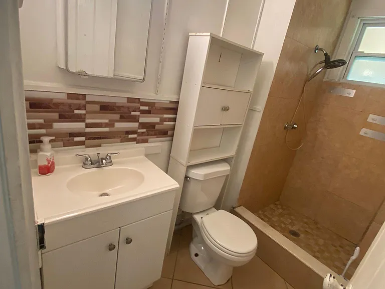 2532 Belmont Ave — Photo 3