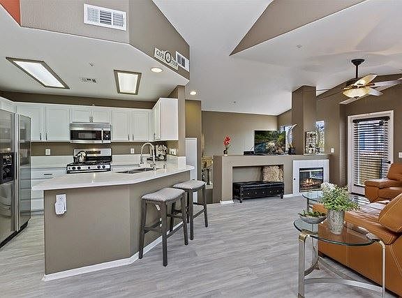 5th image of 315 Whispering Willow Dr Unit F