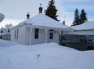 418 Sapphire St, Kemmerer, WY 83101