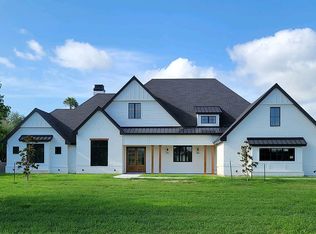 145 S Nueces Park Ln, Harlingen, TX 78552