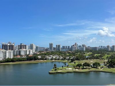 3625 N Country Club Dr APT 2205, Aventura, FL, 33180