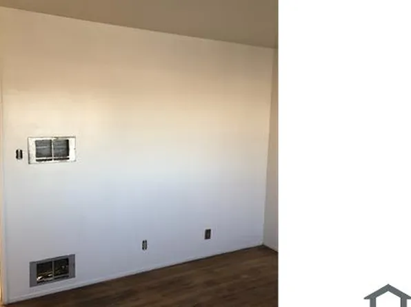 820 W 93rd St, Los Angeles, CA 90044