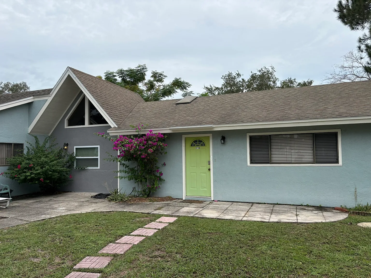 2 bed, 1200 sqft, $1,800 — Photo 1