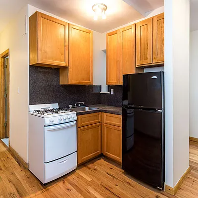 Rented by Nooklyn NYC LLC | media 36