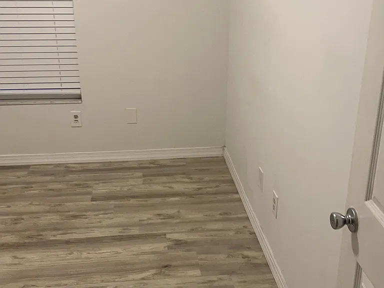 10143 Chesham Dr — Photo 11