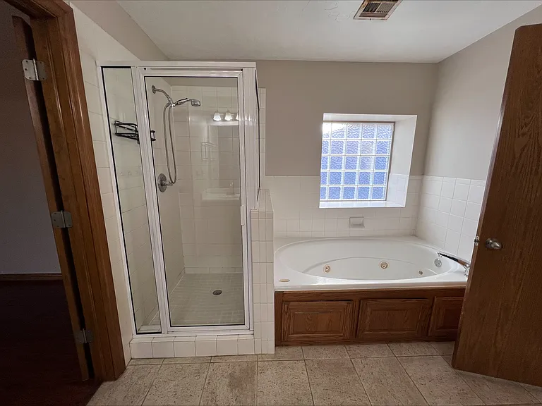 429 Daybreak Dr — Photo 17