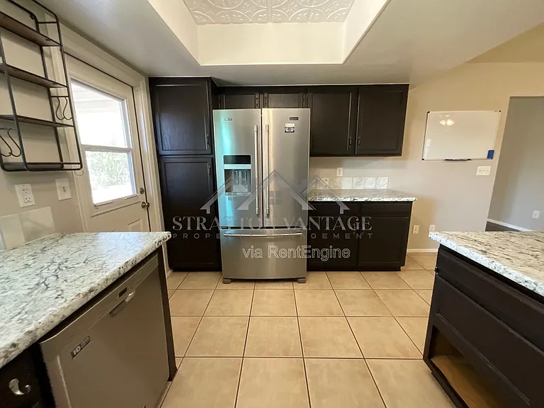 904 W Plata Ave — Photo 18