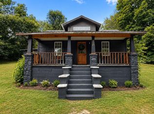 220 Jenkins Hollow Rd, Elizabethton, TN 37643